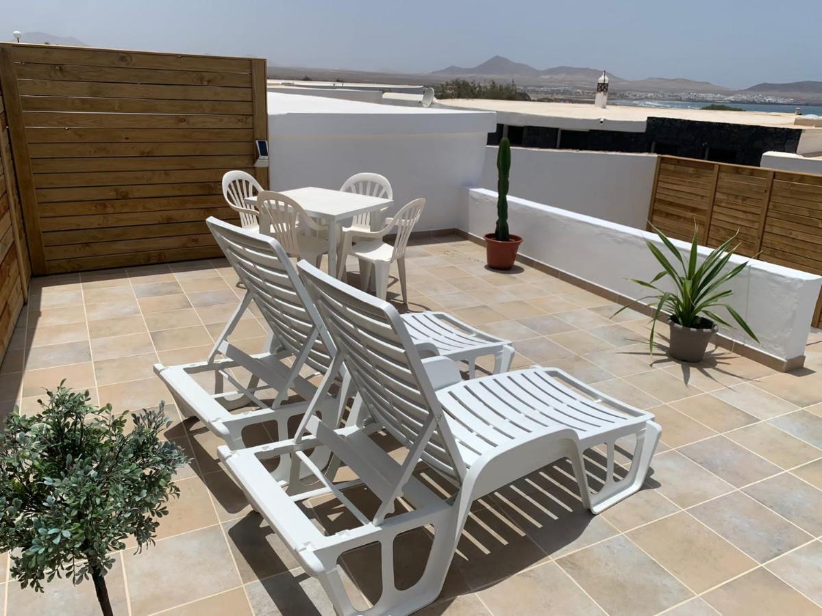 Apartment In Famara Beach Тегисе Экстерьер фото