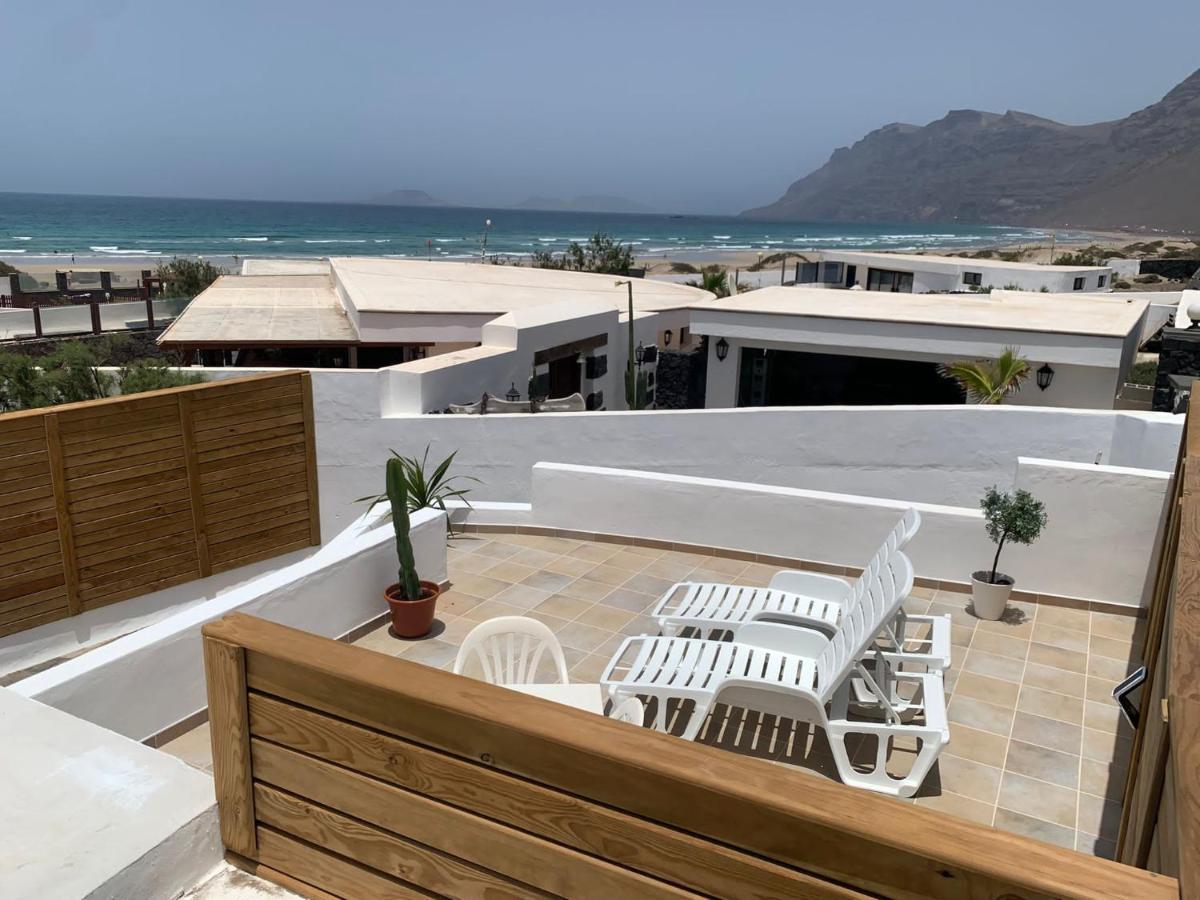 Apartment In Famara Beach Тегисе Экстерьер фото